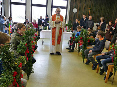 Palmsontag in St. Crescentius - Beginn der Heiligen Woche (Foto: Karl-Franz Thiede)